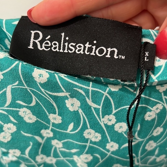 Realisation | The Amelia Midi Dress in Poison Ivy - Size XL - Picture 8 of 13